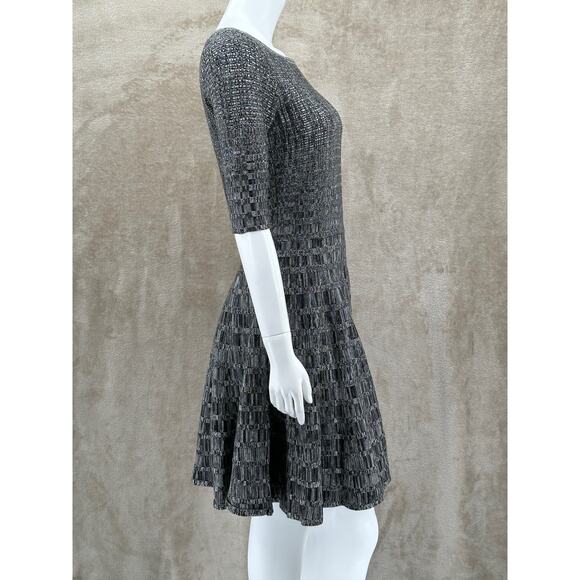 Ivanka Trump Dress Womens Small Black Gray Knit Fit & Flare Stretch Minimalist - Picture 3 of 12